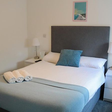 Pier12 Apartman Eastbourne Kültér fotó